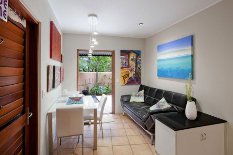 L'Auberge Noosa - Accommodation Mount Tamborine 4