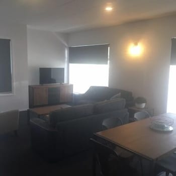 Riana ACT Accommodation Mount Tamborine