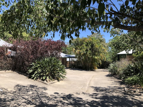 Emeraldene Inn & Eco-Lodge - Accommodation Mount Tamborine 1