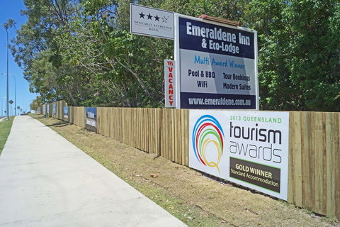 Emeraldene Inn & Eco-Lodge - Accommodation Mount Tamborine 2