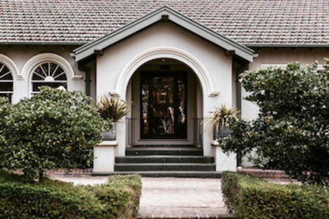 Links House - Accommodation Mount Tamborine 0