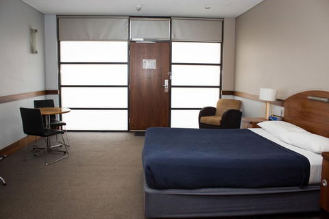 Highlander Hotel - Accommodation Mount Tamborine 6