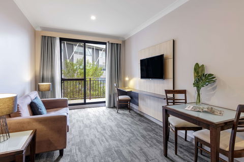 Oaks Sydney North Ryde Suites - Accommodation Mount Tamborine 5