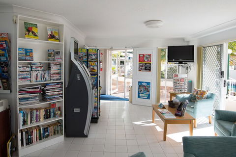 Golden Shores Holiday Club - Accommodation Mount Tamborine 4