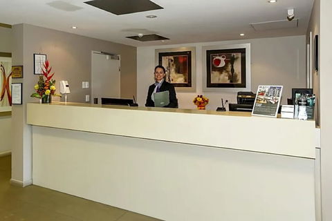 Gladstone Downtown Central Apartment Hotel - Accommodation Mount Tamborine 2