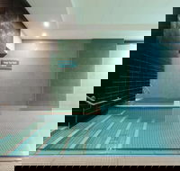 Oaks Glenelg Plaza Pier Suites - Accommodation Mount Tamborine