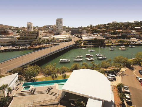 Oaks Townsville Gateway Suites - Accommodation Mount Tamborine 2