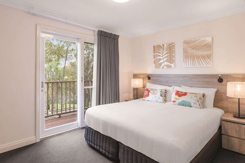 Oaks Cypress Lakes Resort - Accommodation Mount Tamborine 5