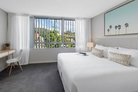 Oaks Nelson Bay Lure Suites - Accommodation Mount Tamborine 3