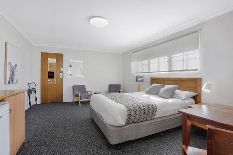 Tudor Motor Inn Warrnambool - Accommodation Mount Tamborine 3