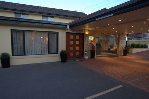 Country Plaza Queanbeyan - Accommodation Mount Tamborine 2