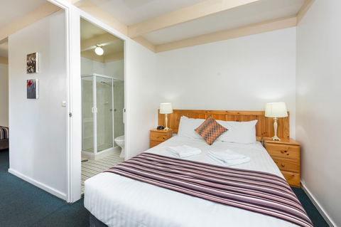 Sundown Villas - Accommodation Mount Tamborine 5