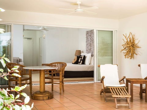 The Reef House Palm Cove MGallery - Accommodation Mount Tamborine 3