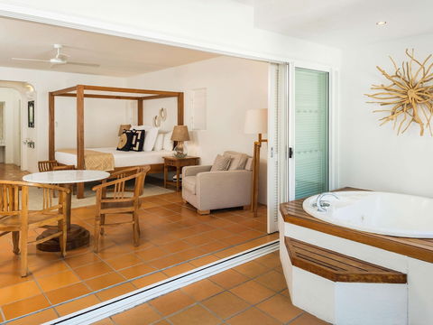 The Reef House Palm Cove MGallery - Accommodation Mount Tamborine 5