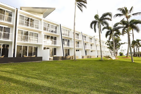 Daydream Island Resort - Accommodation Mount Tamborine 0