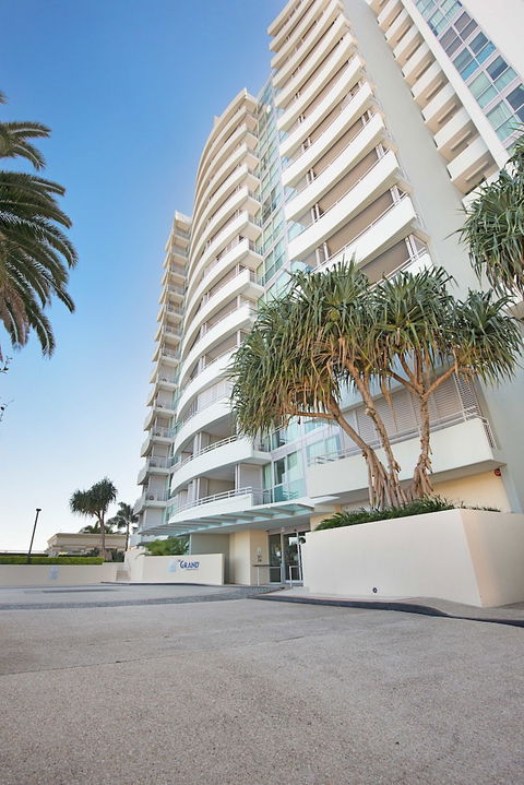 Grand Apartments - Accommodation Mount Tamborine 0