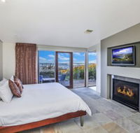 Hearns Beachside Villa 4 - Accommodation Mount Tamborine