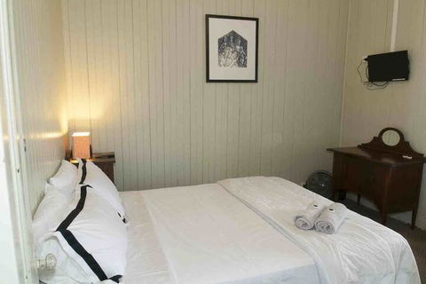 Ulmarra Hotel - Accommodation Mount Tamborine 4