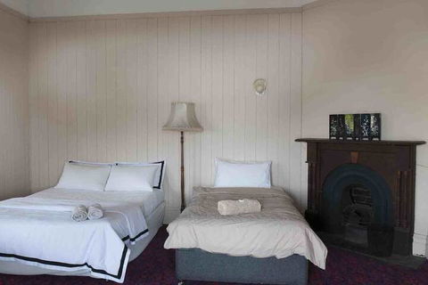 Ulmarra Hotel - Accommodation Mount Tamborine 6