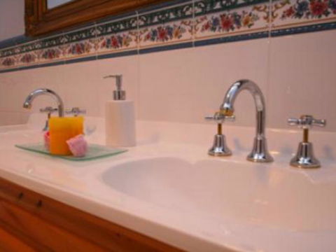 Quayside Cottages - Accommodation Mount Tamborine 3