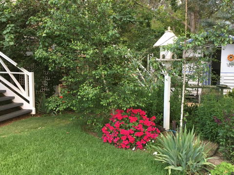 Applegate Lane Chalet - Accommodation Mount Tamborine 5