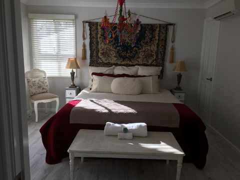 Applegate Lane Chalet - Accommodation Mount Tamborine 6