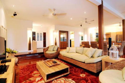 Seaview - Accommodation Mount Tamborine 4