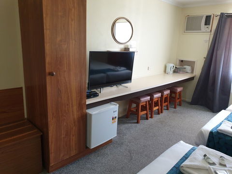 Koorawatha Homestead Motel - Accommodation Mount Tamborine 5