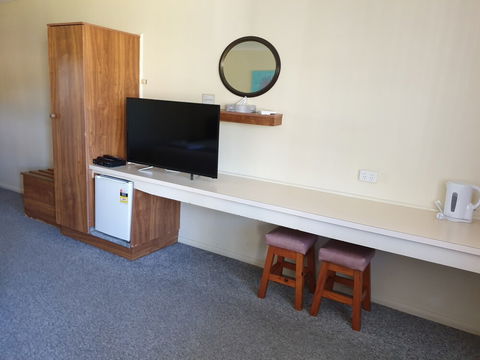 Koorawatha Homestead Motel - Accommodation Mount Tamborine 6