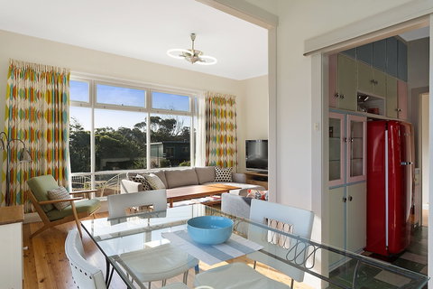 The 50's Beach House - Accommodation Mount Tamborine 6