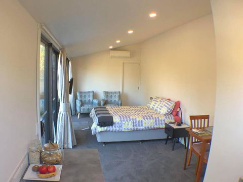 REBS BatB - Accommodation Mount Tamborine 2