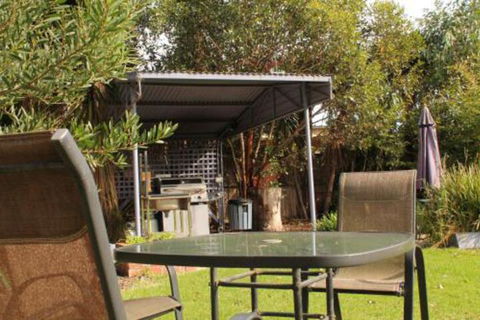 Inverloch Motel - Accommodation Mount Tamborine 2