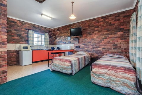 Fernvale Hotel Motel - Accommodation Mount Tamborine 6