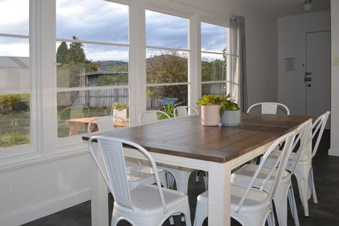 Kangaroo Bay Apartments - Accommodation Mount Tamborine 4