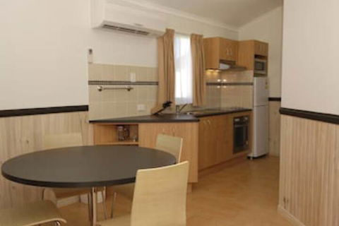 Longreach Tourist Park Caravan Park - Accommodation Mount Tamborine 6