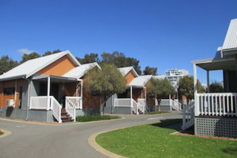Mandurah Ocean Marina Chalets - Accommodation Mount Tamborine 0