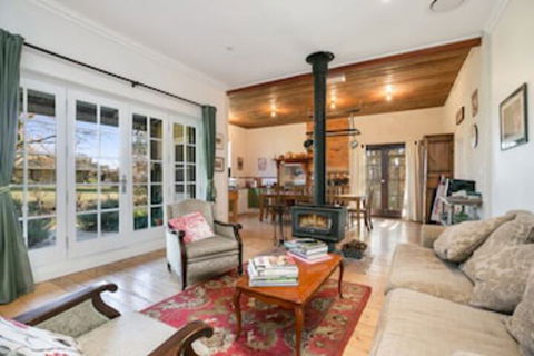 Taradale House Estate - Accommodation Mount Tamborine 0