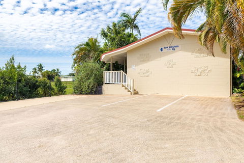 Motel Ingham - Accommodation Mount Tamborine 2