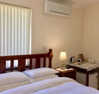 The Royal Dolphin BB in Safety Bay - Accommodation Mount Tamborine