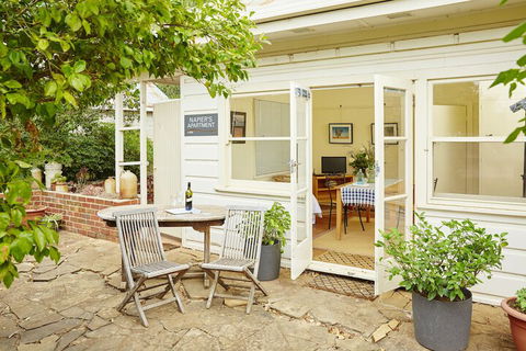 Lochinver Farm Homestead & Cottages - Accommodation Mount Tamborine 1