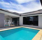 Grand Parade - Accommodation Mount Tamborine