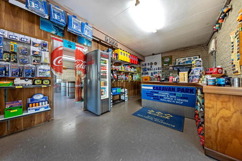 Nullarbor Roadhouse - Accommodation Mount Tamborine 2