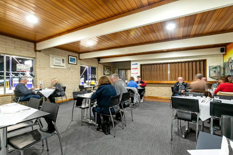 Nullarbor Roadhouse - Accommodation Mount Tamborine 3