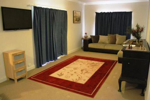 Lake Tyrrell Accommodation - Accommodation Mount Tamborine 3