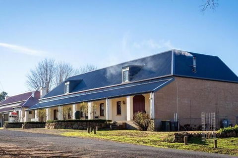 Brigham House - Accommodation Mount Tamborine 2