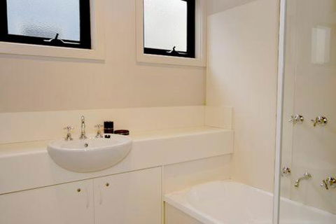 Discobolus 2 - Accommodation Mount Tamborine 3