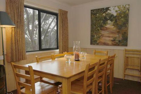 Discobolus 2 - Accommodation Mount Tamborine 1