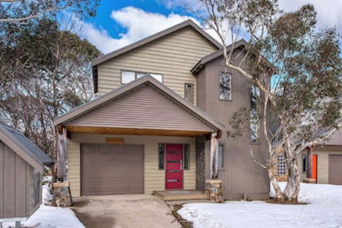 Ski Break - Accommodation Mount Tamborine 0