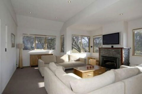 Ski Break - Accommodation Mount Tamborine 7