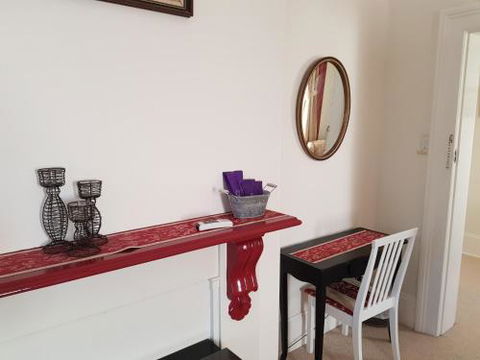 Blayney Post Office Bed & Breakfast - Accommodation Mount Tamborine 3